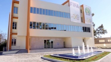 دعم آخر.. 700 ألف دولار سنويا لـ “الفاف”