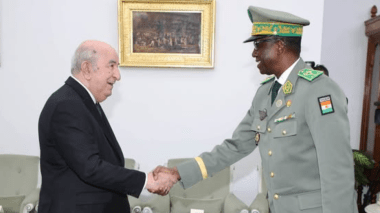 الرئيس تبون يستقبل وزير الدفاع النيجري
