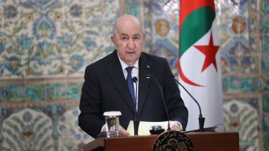 الرئيس تبون يعزّي ملك إسبانيا