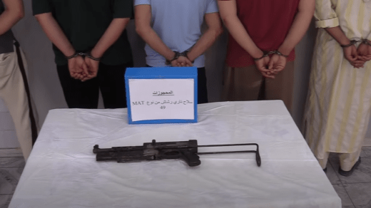 توقيف 5 متّهمين ببيع وتهريب سلاح ناري في قسنطينة