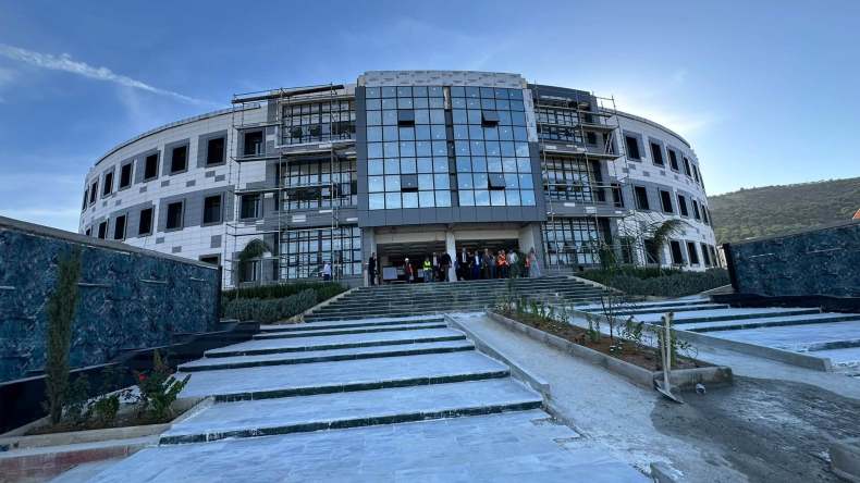 86 بالمئة نسبة تقدّم أشغال إنجاز مركز مكافحة السرطان في بجاية