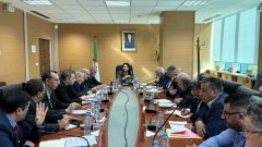 وزيرة التجارة الداخلية تجتمع مع منتجي الزيت والسكر