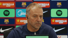 مدرب برشلونة يعلّق قبل مواجهة ريال مدريد