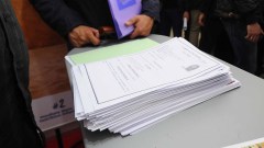 السيرة الذاتية… أو عندما تمتلئ الورقة بمهن ولغات لا يتقنها صاحبها