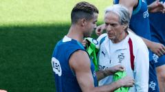 مدرب البرتغال يعلّق على أزمة رونالدو