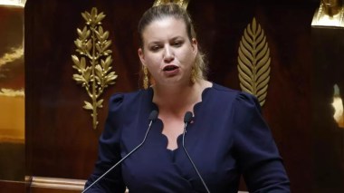 Mathilde Panot appelle à la reconnaissance des massacres du 17 octobre comme un «crime d’Etat»