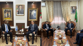 الجزائر تبحث تعزيز المبادلات التجارية وتوسيع الشراكة الاقتصادية مع الصومال وروسيا