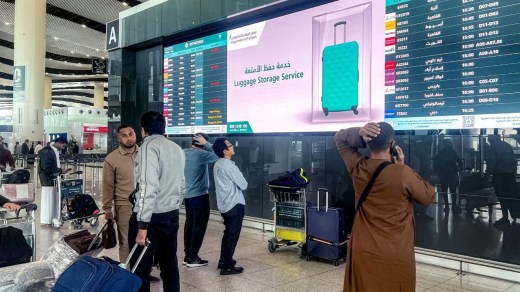 السعودية: شركات طيران عربية ودولية تعلق رحلاتها إلى الرياض