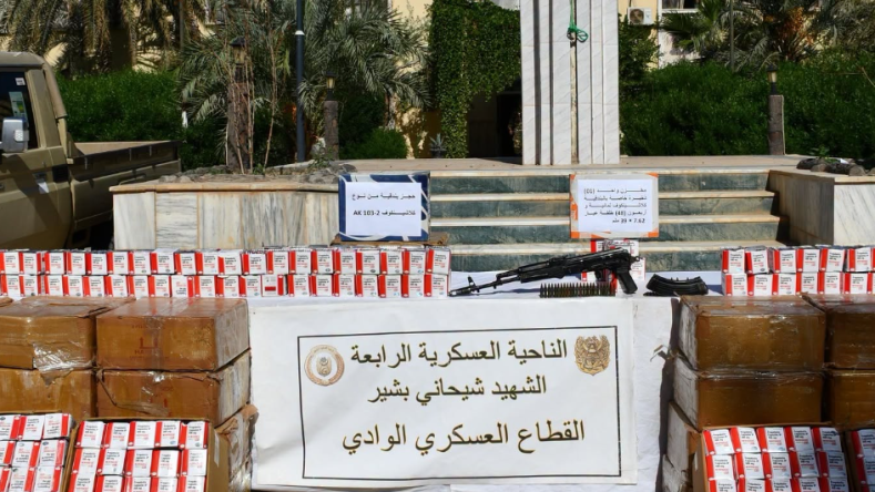 دفاع.. حجز قرابة 3 قناطير من الكيف قادمة من المغرب وأكثر من مليوني قرص مهلوس
