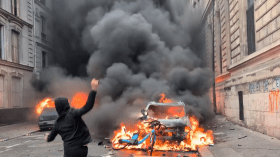 ماذا يحدث في فرنسا؟.. اشتباكات وحرائق وفوضى تجتاح المدن الكبرى (فيديو)