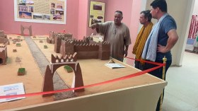 فوج سياحي هولندي يكتشف معالم إن صالح
