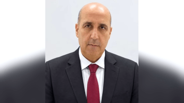 قاضٍ جزائري بالمحكمة الإدارية للجامعة العربية