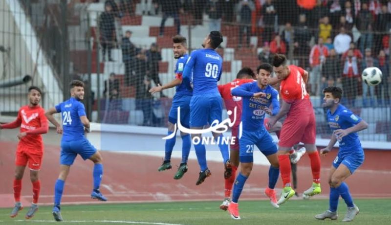بالصور..نهاية الشوط الأول بالتعادل السلبي بين بلوزداد وبارادو