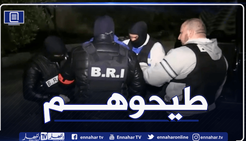 الإطاحة بمروجين متلبسين بحيازة 147 غ كوكايين بوهران