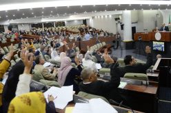 المصادقة على تقرير لأثبات عضوية إثنا عشر نائبا جديدا