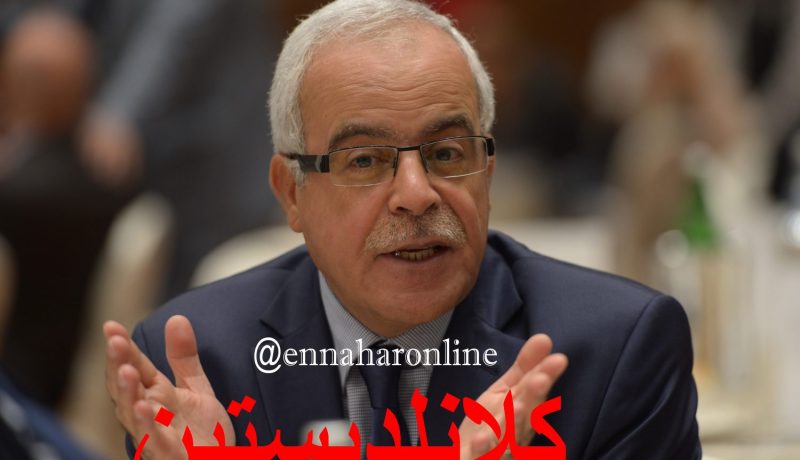 قرين.. يبيع روايته “كلانديستين” بالتوقيع