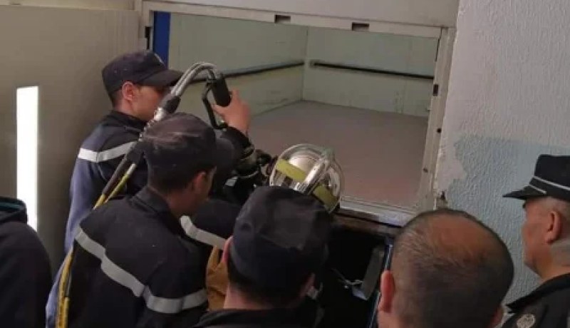 الأغواط.. إنقاذ مريضة علقت بمصعد كهربائي