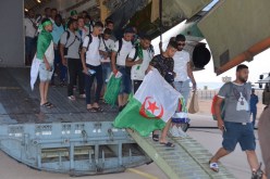 وزارة الدفاع الوطني: “عملية نقل المناصرين على متن الطائرات العسكرية كللت بالنجاح”