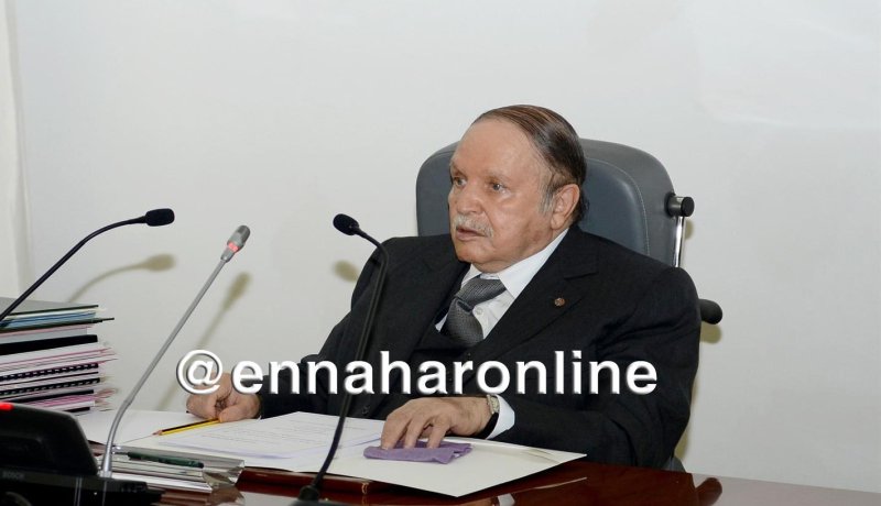 بوتفليقة: القمر الصناعي “ألكوم سات 1” تحدّي كبير للجزائر !!