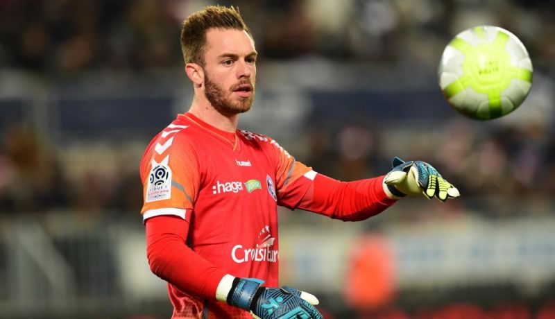 الحارس الجزائري أوكيدجا يختار ماتز