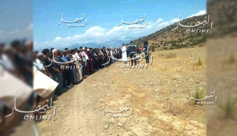 بالصور.. تشييع جنازة الطفل الذي توفي بانفجار لغم بالبويرة
