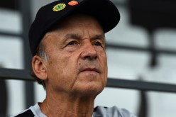 روهر: “لا أفكر في الإستقالة من منتخب نيجيريا”