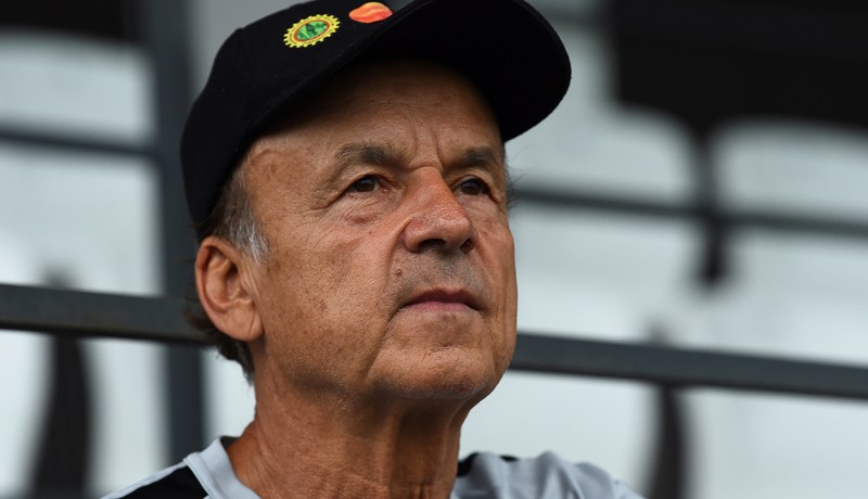 روهر: “لا أفكر في الإستقالة من منتخب نيجيريا”