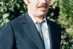 خبراء الاقتصاد: “تغيير أيام عطلة الأسبوع يكسر قرار هواري بومدين”