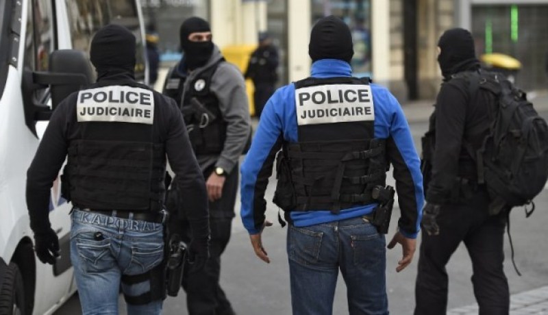 إحالة خمسة متهمين بالارهاب بينهم مغربي على العدالة الفرنسية