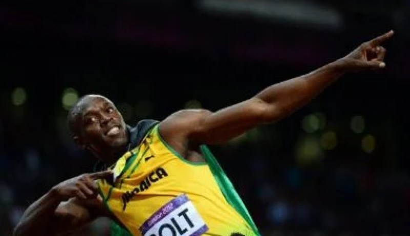 فيرغيسون يوجه دعوة للعداء أسين بولت للعب في  مباراة مانشستر يونايتد أمام ريال مدريد الاسباني