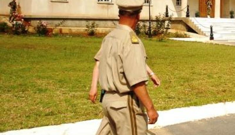 ضابط مزيف في الأمن ينصب على أمين عام بمديرية التربية لتوقيف تحقيق ضده