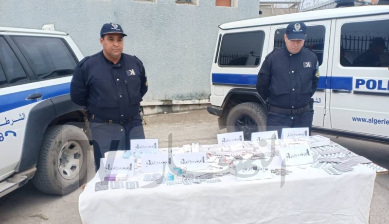 بالصور.. أمن سيدي عمار يطيح بمروّج المؤثرات العقلية ويحجز 1088 قرص مهلوس