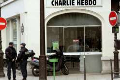شارلي إبدو تصدر عددا مميزا في ذكرى السنوية الأولى للهجوم عليها