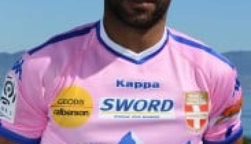 خليفة مهاجم تونس يفقد كل وثائقه في سيراليون