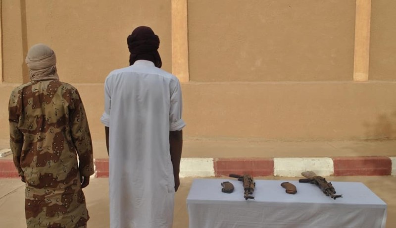 إرهابيان يسلمان نفسيهما للسلطات العسكرية بتمنرست