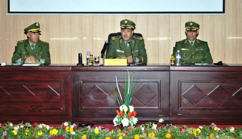 بالصور.. العميد بلقصير ينصب العقيد سرهود قائدا للقيادة الجهوية الخامسة للدرك الوطني