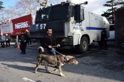 8 جرحى في تفجير استهدف حافلة سجن بتركيا