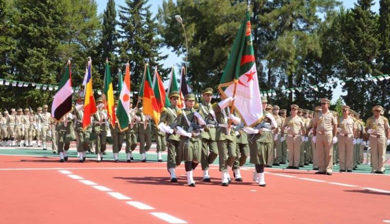 تخرج الدفعة الـ33 لضباط وطلبة المدرسة الوطنية للصحة العسكرية