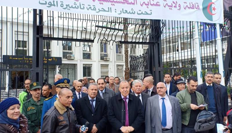 بالصور.. قافلة تحسيسية حول أخطار الحرڨة في عنابة