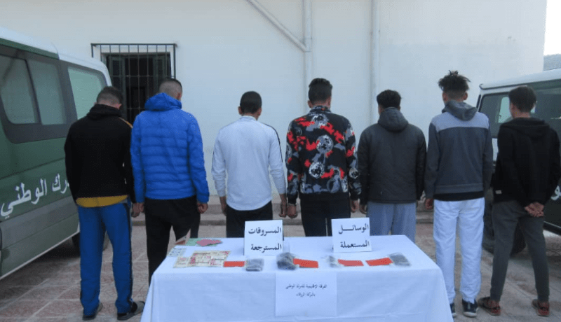 عنابة: الإطاحة بعصابة مختصة في السرقة بالإستدراج بواسطة الفيسبوك