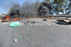 مكتتبو 120 سكن تساهمي ببجاية يغلقون الطريق إحتجاجا على تأخر الإنجاز