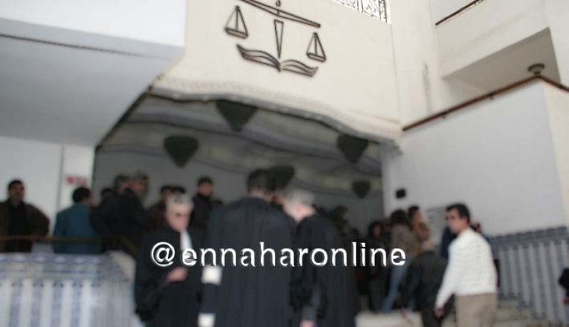محاموا المحكمة الإدارية ببشار يحتجون