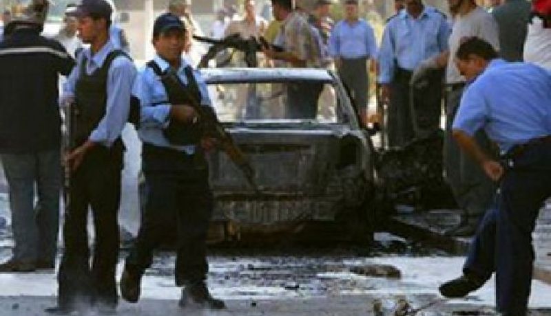 القاعدة تتبنى عملية حديثة التي قتل فيها 27 شرطيا