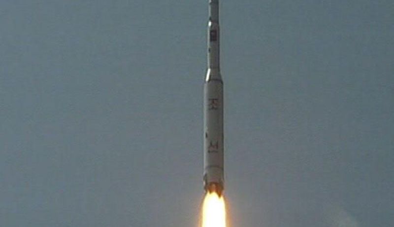 كوريا الجنوبية تعلن ان الصاروخ الكوري الشمالي تفتت بعد دقائق من إطلاقه