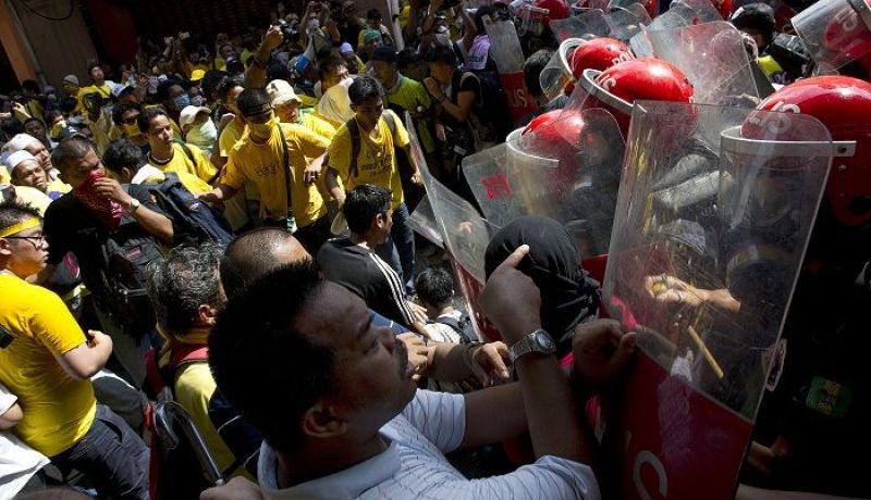 توقيف 222 شخصا في تظاهرة من اجل انتخابات نظيفة في ماليزيا
