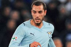 نادي لخويا يثني على لاعبه الجزائري مراد مغني