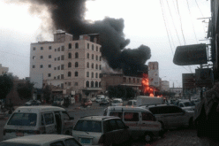 حريق ضخم يلتهم سوقاً سوداء للحوثيين في اليمن