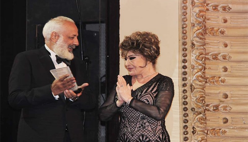 كل الفنانين الذين شتموا الجزائر ندموا ويحلمون بزيارتها