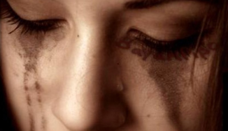 أشعر بالكره وعدم التقبل لعائلتي بسبب أفعالهم !