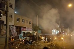 بالصور .. انفجار عنيف في مركز تجاري جنوب إيران